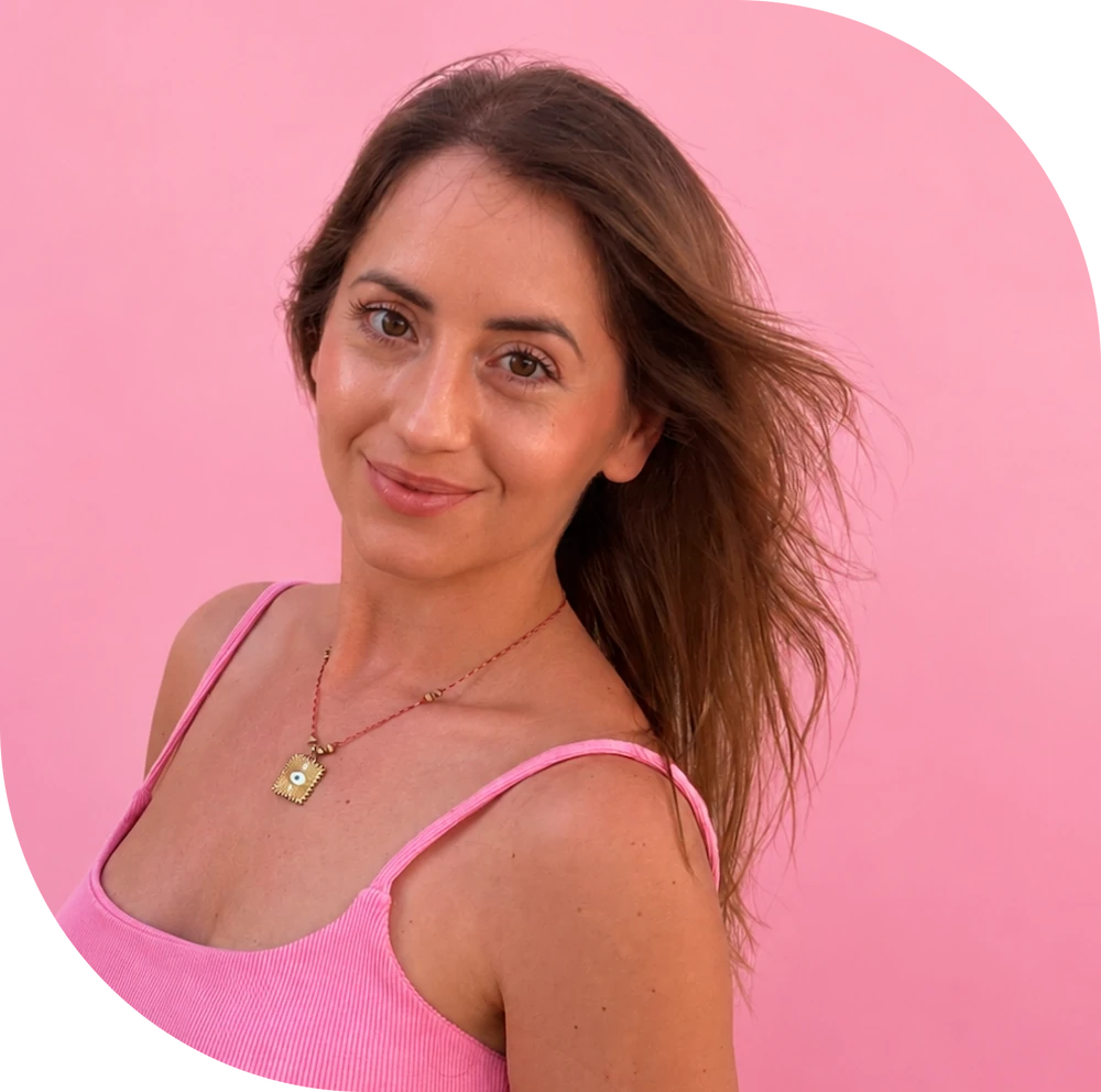 Marta Chojnowska, a social media marketing expert and owner of the agency TwojFanpage, which helps companies manage their Facebook and Instagram accounts.